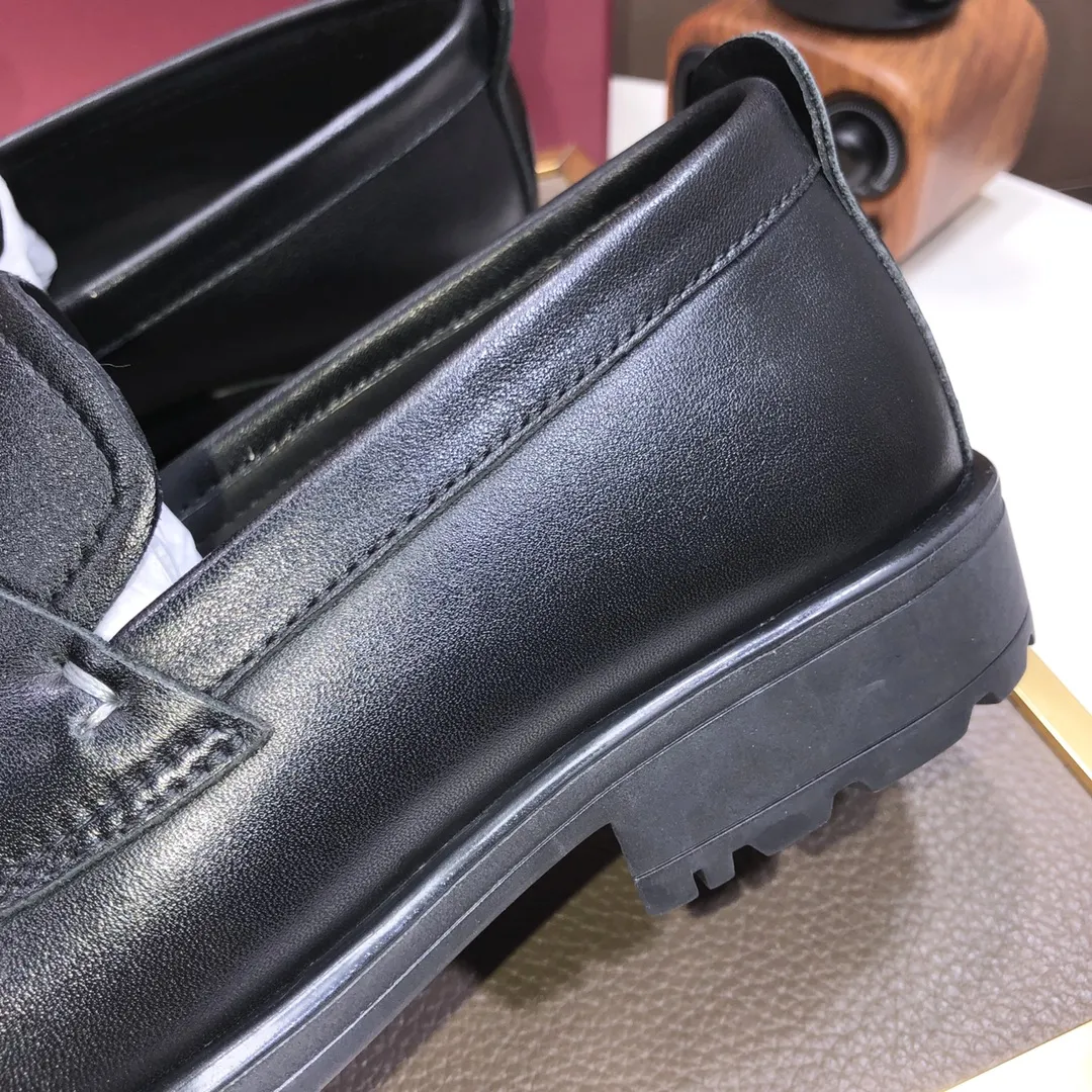 Men's shoes 💰500💰[Ferragamo/Ferragamo] The latest model in the counter. Original imported cowhide fabric + 🐂 water-dyed sheepskin lining + original luxury metal buckle + original combined outsole. Comparison without pressure 38--45 (45 is custom-made and cannot be returned or exchanged)